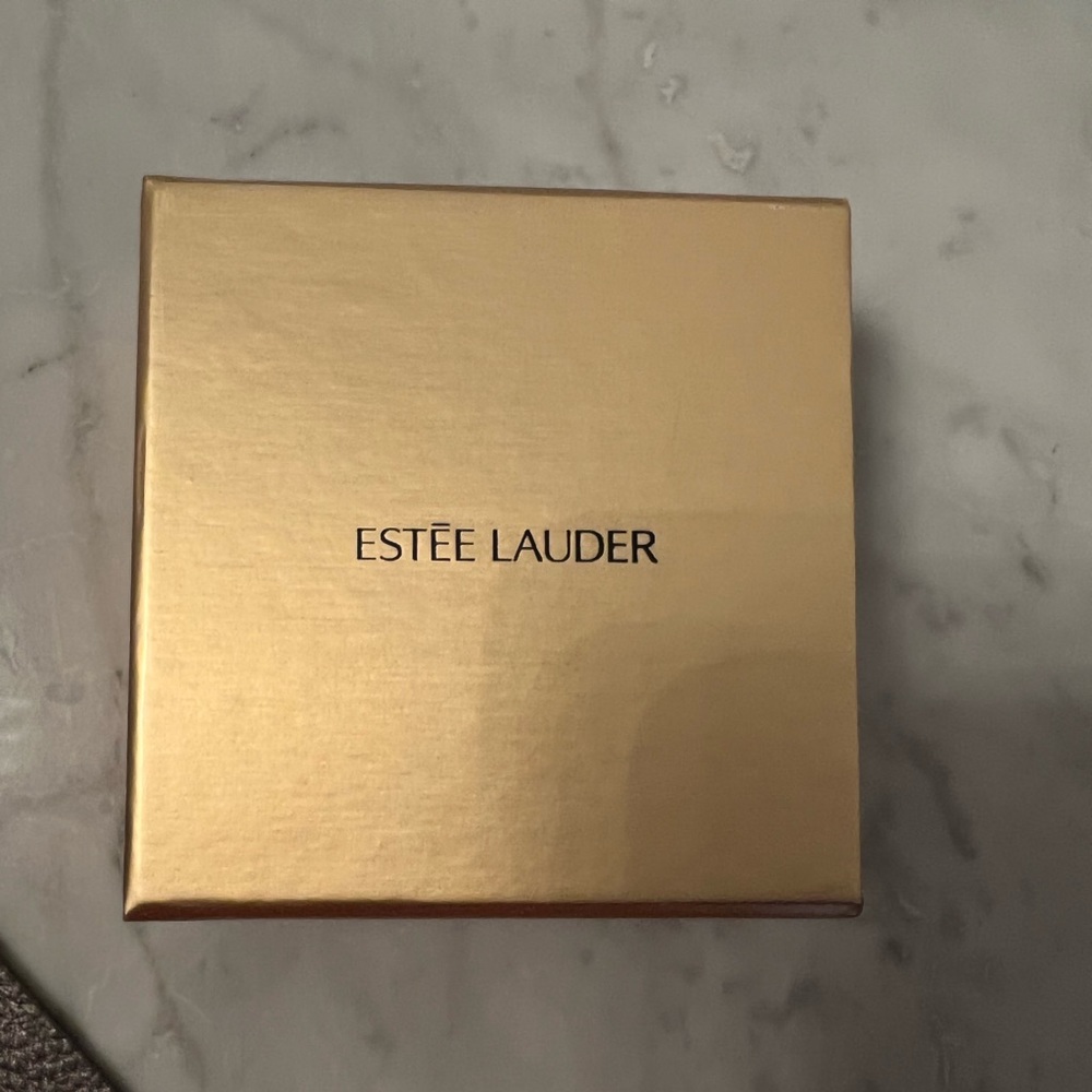 Estee Lauder Peace Sign Pressed Powder - Picture 6 of 7